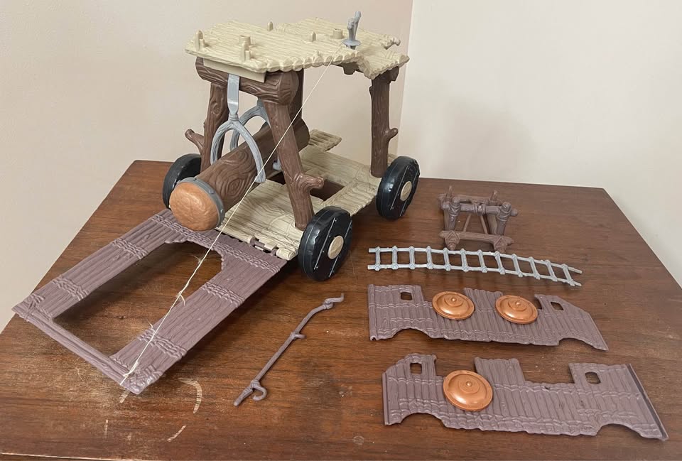 'Robin Hood: Prince of Thieves' Sherwood Forrest Play Set w/ Battle Wagon; By KENNER, 1991