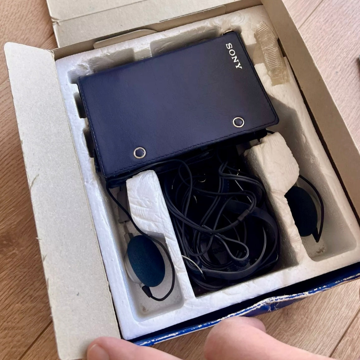SONY TPS-L2 1st Gen Walkman Player w/ New Belts, Box, Headphones