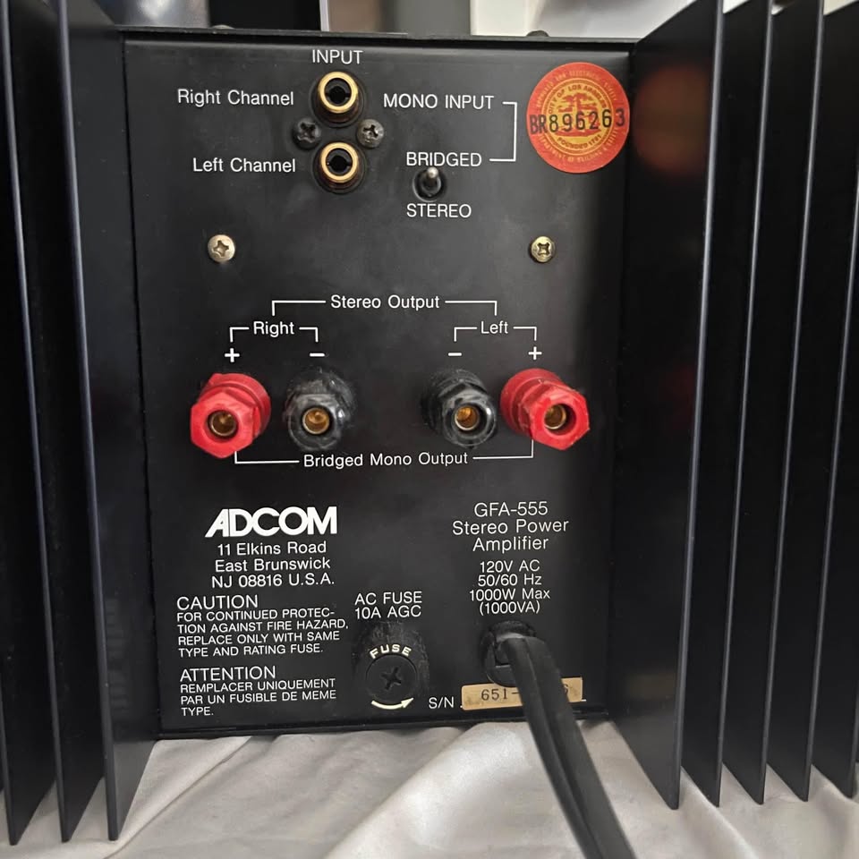 ADCOM GFA-555 200 Watt 2 Channel Power Amplifier; Black
