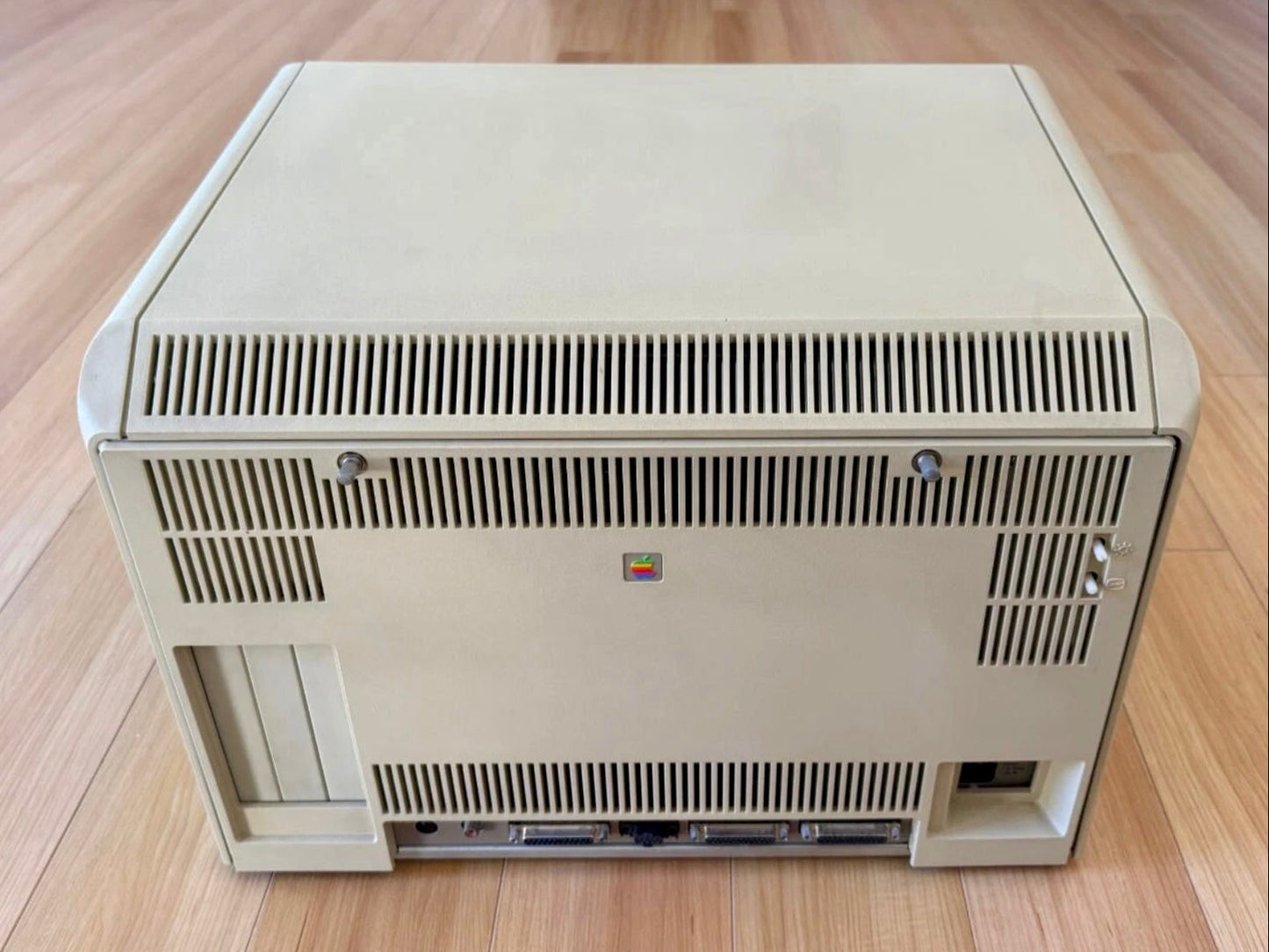 Apple LISA 2/5 Computer w/ Keyboard, Mouse, Manuals & Disk (WORKS) - reJUNKshop