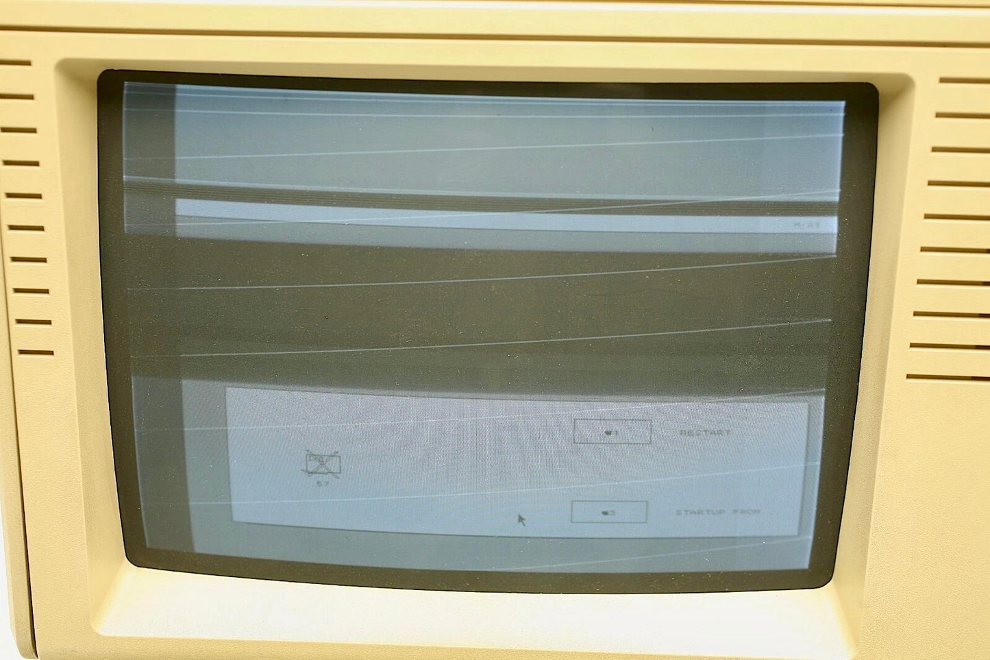 Apple LISA 2/5 10MB ProFile, Printer, Keyboard, Mouse & More