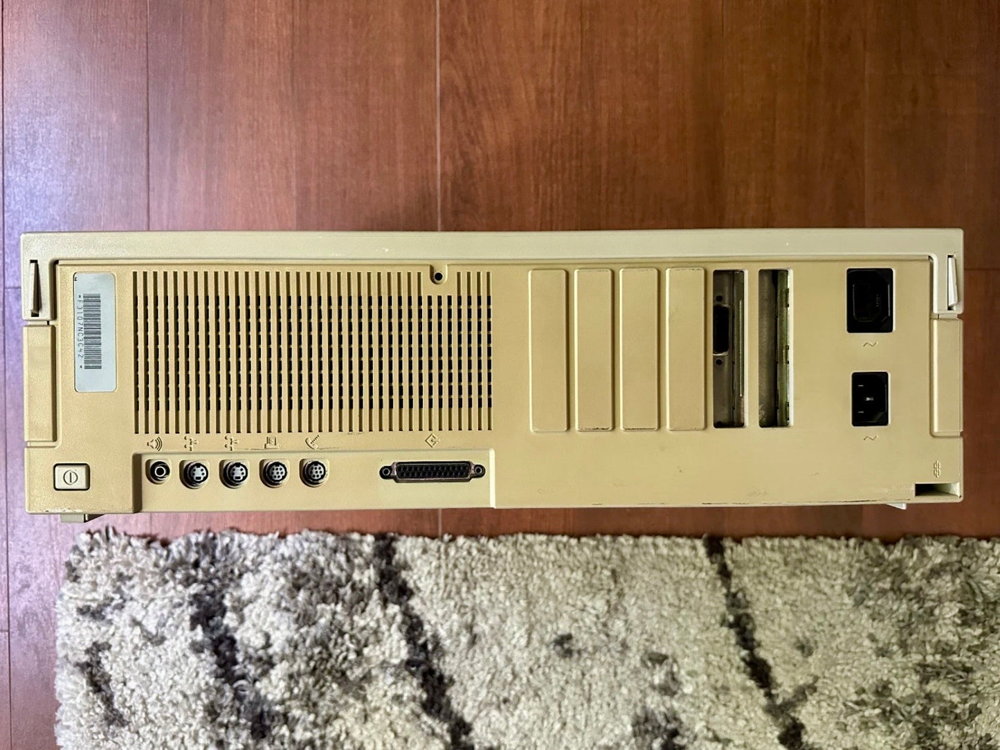 Apple Macintosh IIfx 40MHz 68030 w/ 32MB RAM Supermac Thunder - Restored