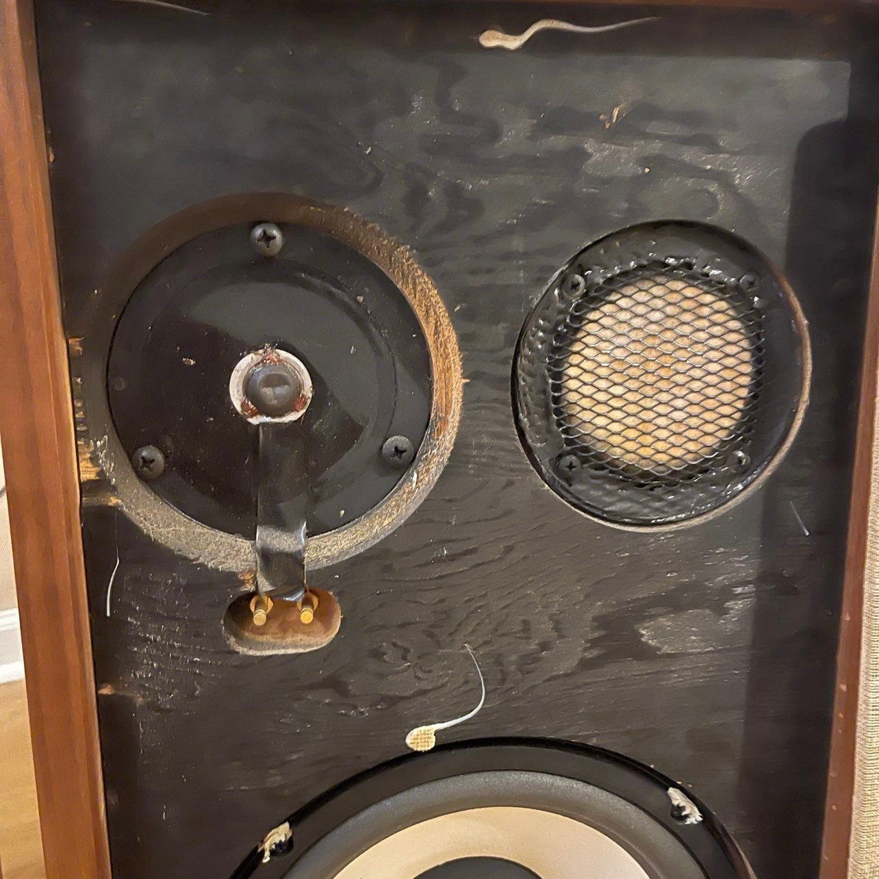 Acoustic Research AR-2ax Floor Speakers - reJUNKshop