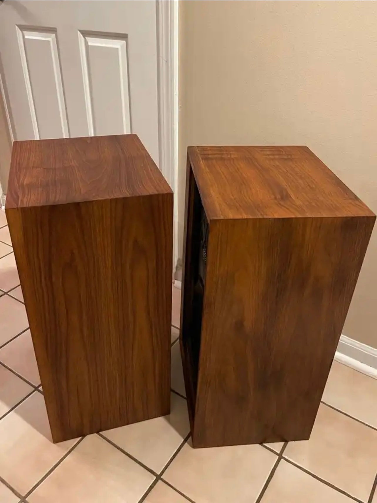 Acoustic Research AR-3 Floor Speakers - reJUNKshop