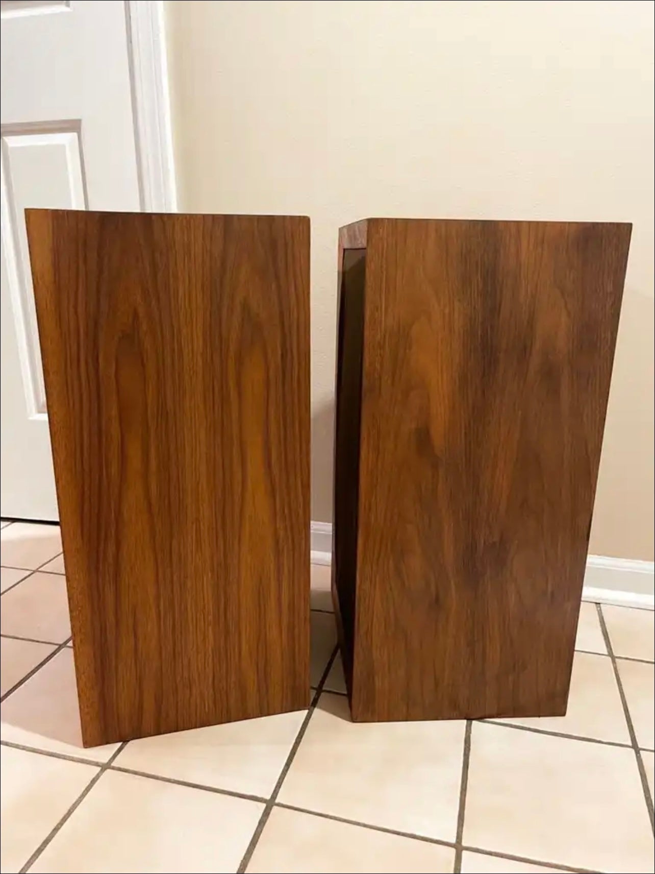 Acoustic Research AR-3 Floor Speakers - reJUNKshop