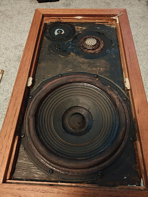 Set Of Acoustic Research AR-3a HiFi Stereo Speakers; Walnut - reJUNKshop