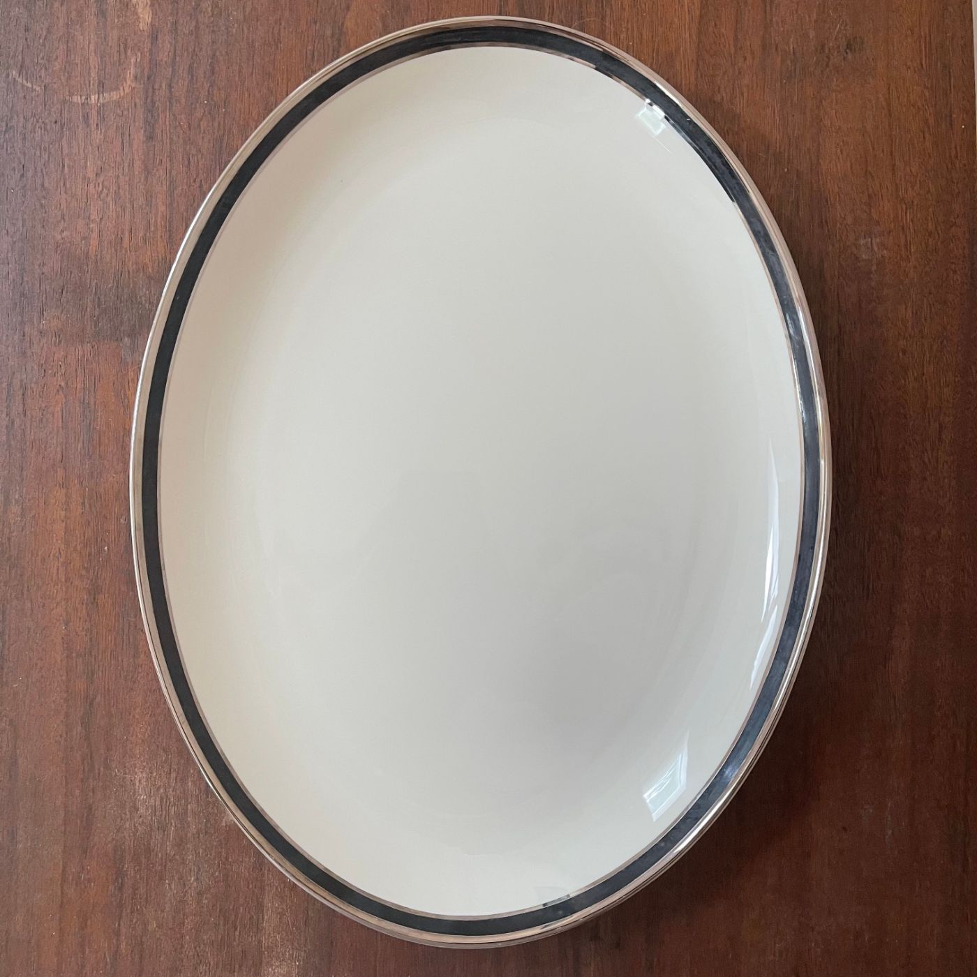 15" Oval Platter; Ebony Pattern by American Manor - reJUNKshop