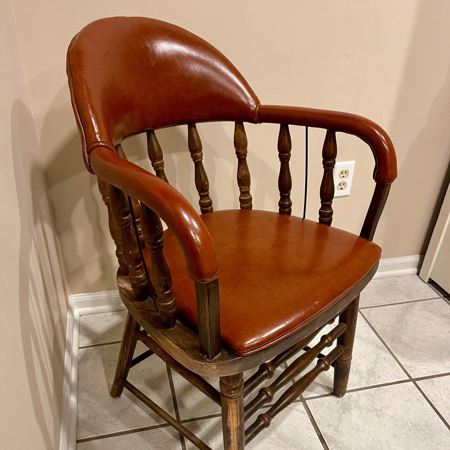 Antique Shelby Williams Victorian Captain’s Chair - Leather - reJUNKshop
